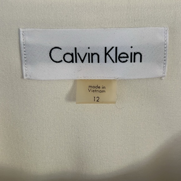 NWT Calvin Klein white jacket with black piping. - Picture 3 of 9